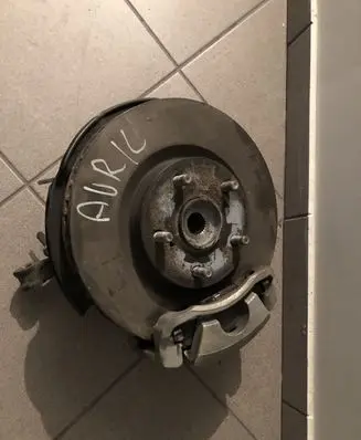 Toyota Auris E180 Front wheel hub