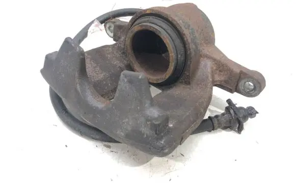 Honda CR-V Front brake caliper 