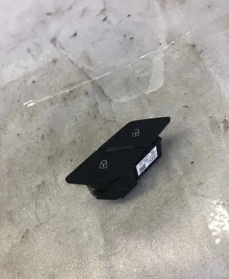 Audi Q3 F3 Central locking switch button 83a962107