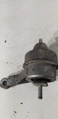 Mini One - Cooper R50 - 53 Engine mount bracket