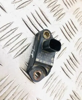 Mercedes-Benz S W221 Acceleration sensor 0045423518