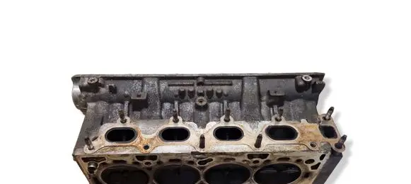 Opel Zafira B Engine head 55559597