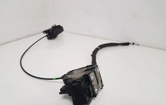 Nissan Micra Front door lock 5010800006
