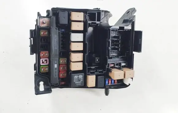 KIA Pro Cee'd II Fuse box set 919503X510 1304240175 01108