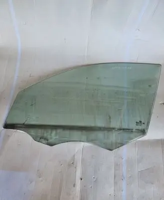 KIA Sorento Front door window glass four-door 43R000383