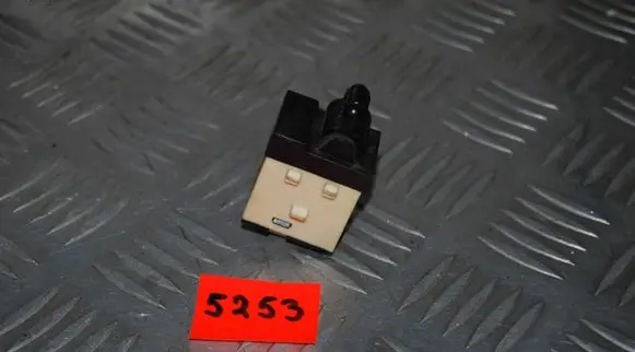 Jeep Cherokee III KJ Electric window control switch 56010092