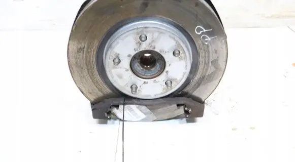 Front wheel hub spindle knuckle