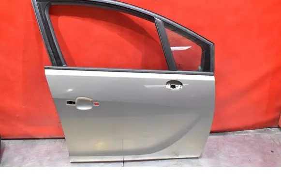 Opel Meriva B Front door