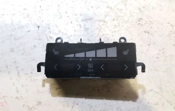 Volvo XC90 Screen/display/small screen P31346787