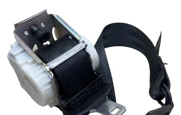 Ford Focus ST Rear seatbelt 34074772D 33054574 34068894