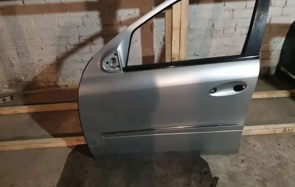 Mercedes-Benz ML W164 Front door