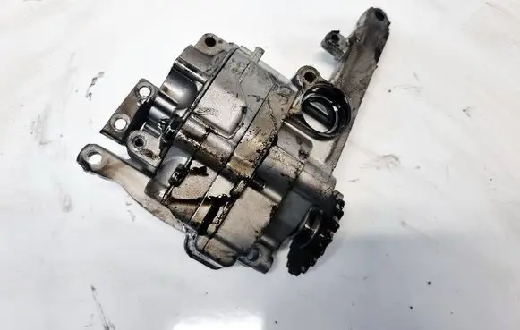 Mercedes-Benz R W251 Oil pump A6421810847