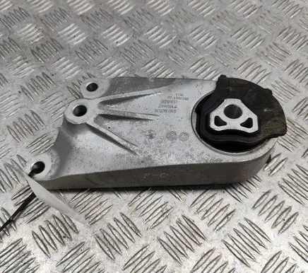 MG ZS Engine mount bracket 10884497 20210917