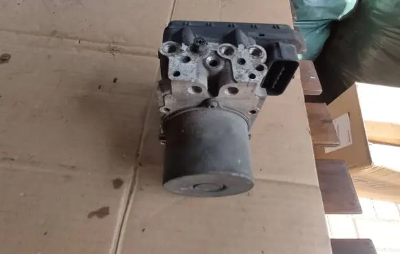 Toyota RAV 4 (XA30) ABS Pump 8954142340 1338004560 4454042210