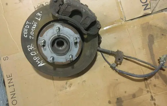 KIA Ceed Front wheel hub