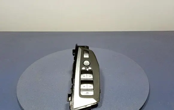 BMW X3 E83 Electric window control switch 6847099