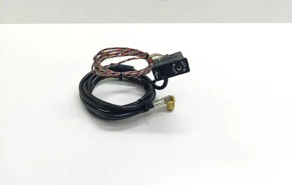BMW 5 F10 F11 AUX in-socket connector 9237653 923765301 84109237653