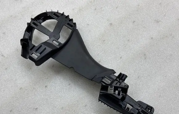 Tesla Model Y Seat trim 158432100E