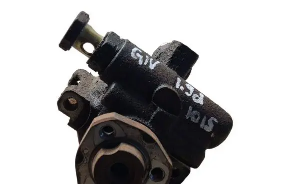 Volkswagen Golf IV Power steering pump 1J0422154D