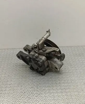 Hyundai Elantra Power steering pump 5711029101 YS9103