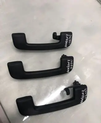 Renault Megane E-Tech A set of handles for the ceiling 
