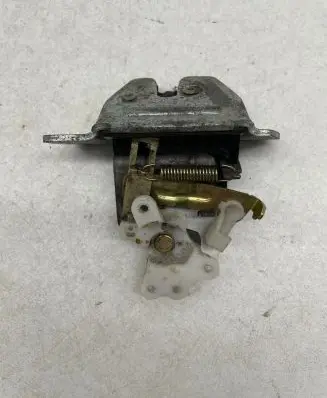 Mitsubishi Outlander Tailgate/trunk/boot lock/catch/latch