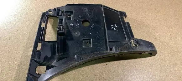 Volvo S80 Front bumper mounting bracket 08693043