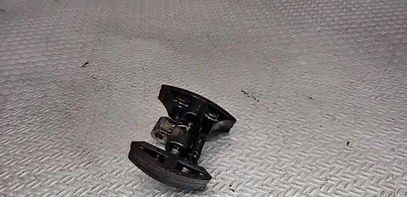 Ford Focus Timing belt/chain tensioner 