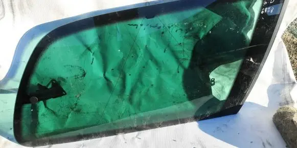 Ford Galaxy Rear side window