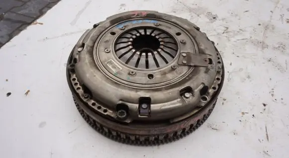 Opel Vivaro Clutch set kit 123107183R