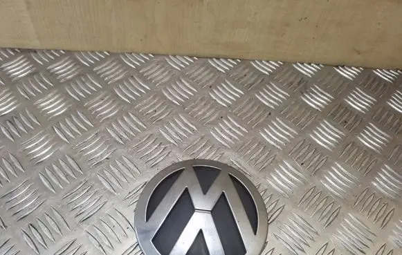Volkswagen Transporter - Caravelle T5 Manufacturers badge/model letters 7H0853630