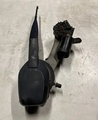 Mercedes-Benz E W210 Front wiper linkage and motor 3397020325
