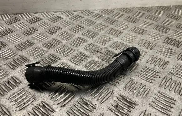 BMW 5 GT F07 Breather hose/pipe 
