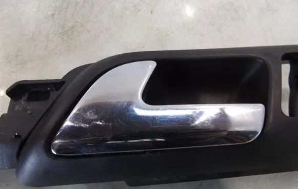 Volkswagen Cross Polo Front door exterior handle