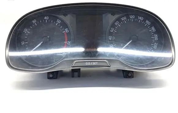 Skoda Fabia Mk3 (NJ) Speedometer (instrument cluster) 6V0920700A