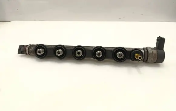Nissan X-Trail T31 Fuel main line pipe 8200842432 H8200610223 027071L3