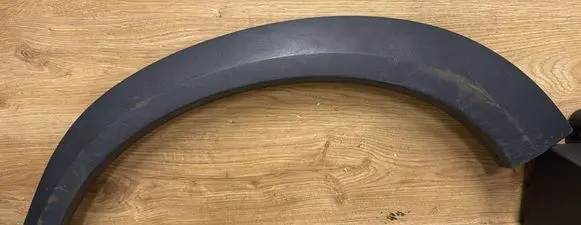 Volvo XC70 Rear arch trim 31283106
