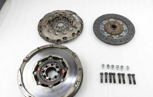 Toyota Auris E180 Clutch set kit 3125005210 3121005150