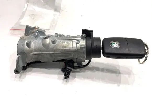 Skoda Octavia Mk2 (1Z) Ignition lock 1K0905851B