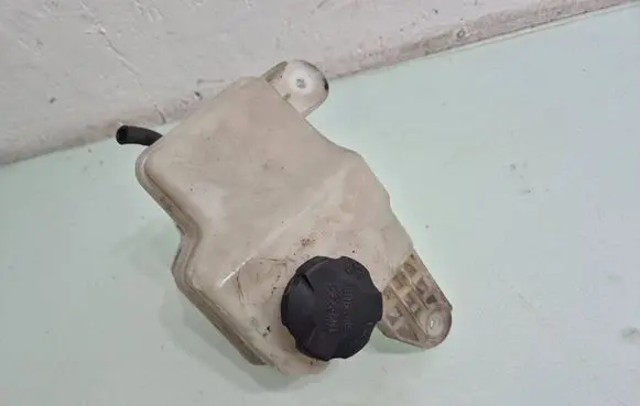 KIA Rio Coolant expansion tank/reservoir 254301W000