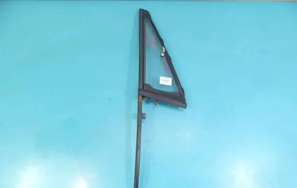 Mitsubishi Pajero Front door window glass four-door IMPRK1217658
