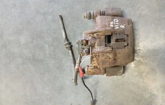 Mercedes-Benz Vito Viano W638 Front brake caliper