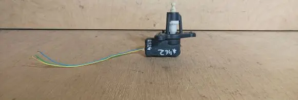 Headlight level adjustment motor