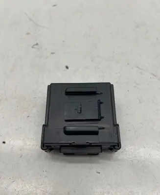 Nissan X-Trail T32 Other control units/modules 476A06FS0A 1573493 CYSN36J0JT