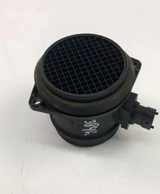 Volvo V70 Mass air flow meter 30785472