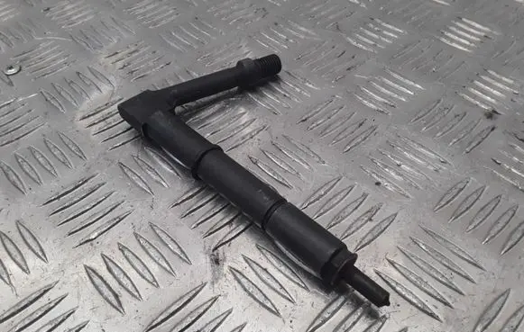 Nissan Almera Tino Fuel injector