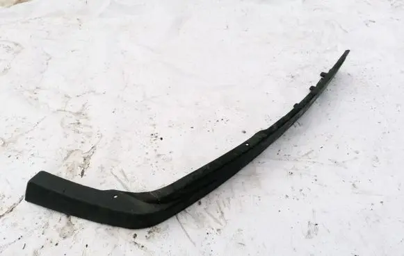 Volkswagen Golf III Front bumper lip 