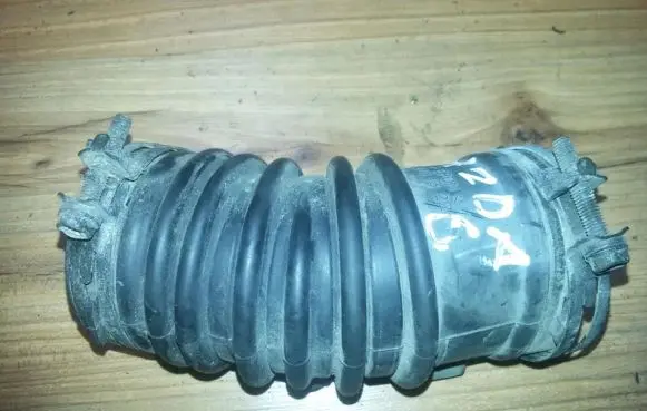 Mazda 6 Air intake hose/pipe l8131322