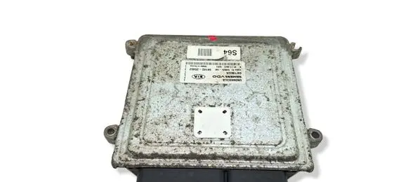 KIA Carens II Engine control unit/module 3910225052 39102-25052 5WY4822A