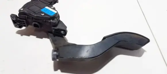 Volkswagen PASSAT B5.5 Accelerator throttle pedal 8D1723523N 6PV008376-02